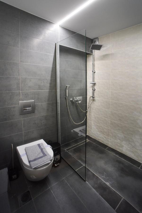 Porto Boutique #A Appartamento Salonicco Esterno foto